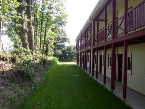 Relais Fasthotel Quimperlé Екстериор снимка