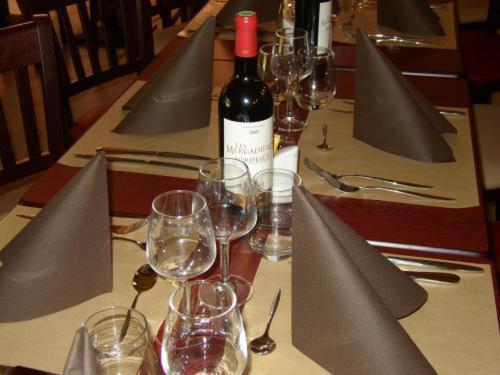 Relais Fasthotel Quimperlé Екстериор снимка