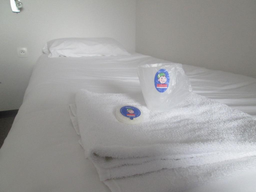 Relais Fasthotel Quimperlé Екстериор снимка