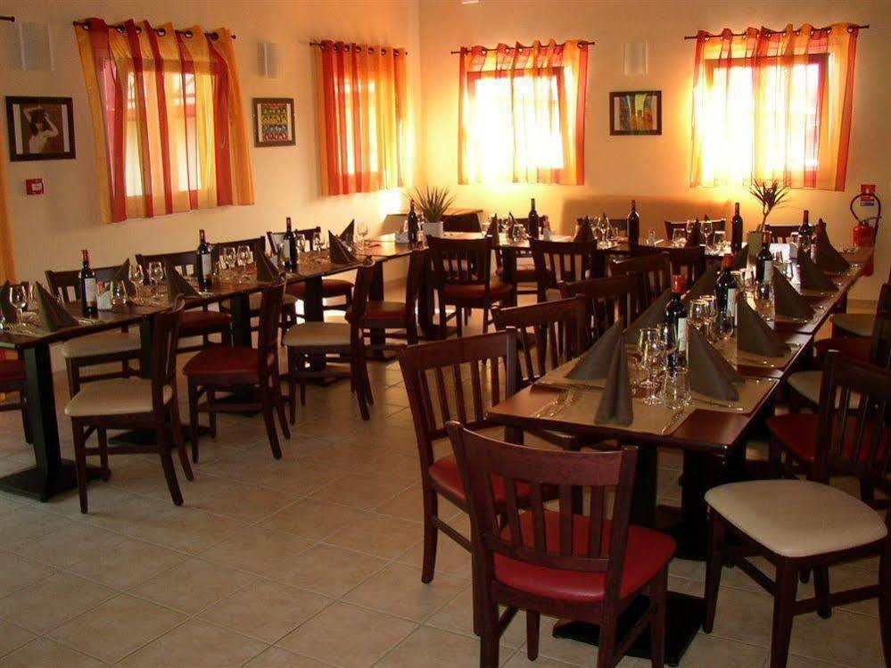 Relais Fasthotel Quimperlé Екстериор снимка